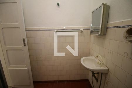 Banheiro de casa à venda com 1 quarto, 80m² em Brás de Pina, Rio de Janeiro