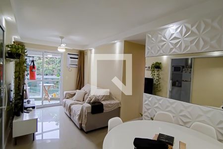 sala de apartamento para alugar com 3 quartos, 65m² em Pechincha, Rio de Janeiro
