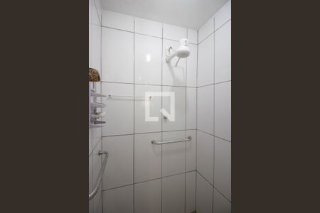 Banheiro de casa para alugar com 1 quarto, 40m² em Vila Verde, São Paulo