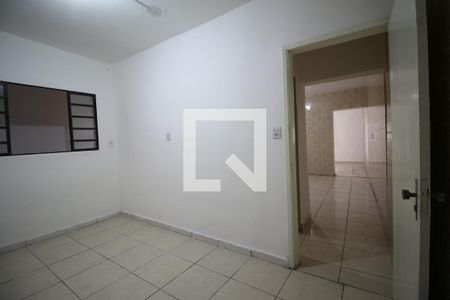 Quarto de casa para alugar com 1 quarto, 52m² em Jardim Haia do Carrao, São Paulo