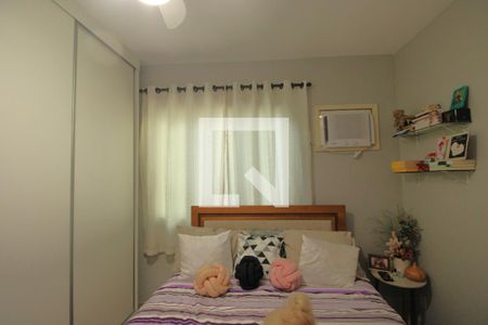 Suite de casa de condomínio à venda com 2 quartos, 68m² em Irajá, Rio de Janeiro