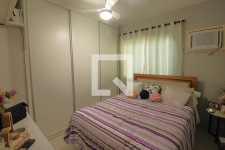Suite de casa de condomínio à venda com 2 quartos, 68m² em Irajá, Rio de Janeiro