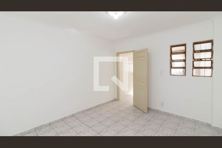 Quarto 2 de casa para alugar com 2 quartos, 74m² em Vila Cisper, São Paulo