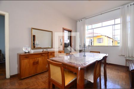 Sala de estar de apartamento à venda com 3 quartos, 118m² em Santa Efigênia, Belo Horizonte