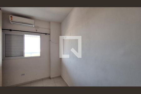 Quarto 1 de apartamento para alugar com 2 quartos, 70m² em Nova Mirim, Praia Grande