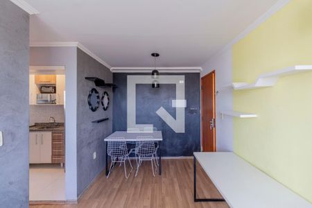 Sala  de apartamento para alugar com 2 quartos, 48m² em Vila Carmosina, São Paulo
