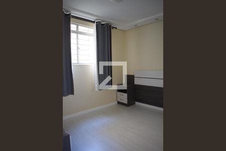 Quarto 1 de apartamento para alugar com 2 quartos, 61m² em Santa Cândida, Curitiba