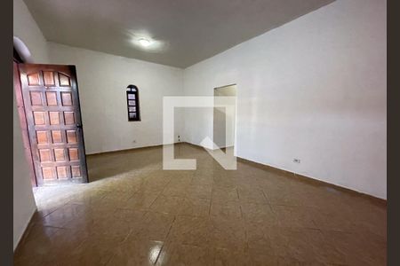 Sala de casa para alugar com 4 quartos, 450m² em Vila Sarapui, Duque de Caxias