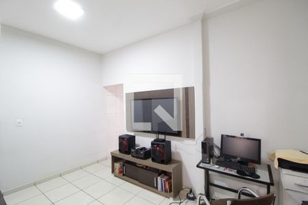 Sala de casa para alugar com 3 quartos, 80m² em Jardim Holanda, Uberlândia