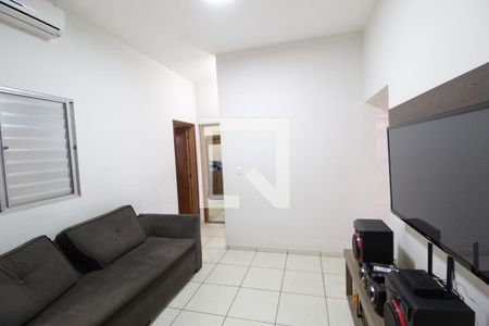 Sala de casa para alugar com 3 quartos, 80m² em Jardim Holanda, Uberlândia