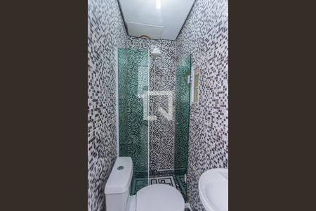 Banheiro de casa para alugar com 1 quarto, 40m² em Vila Zulmira, São Paulo