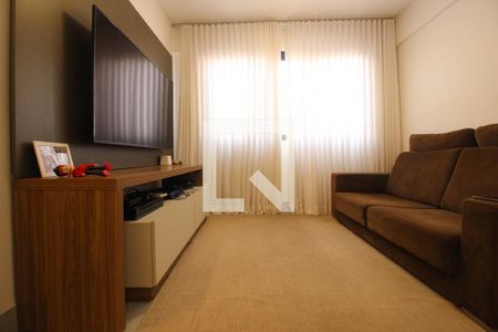 Sala  de apartamento à venda com 3 quartos, 190m² em Serra, Belo Horizonte