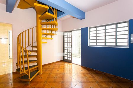 Sala de casa para alugar com 3 quartos, 220m² em Cidade Mãe do Céu, São Paulo