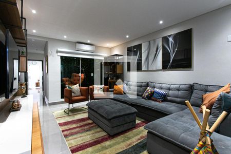 Sala de casa à venda com 3 quartos, 104m² em Vila Santa Isabel, São Paulo