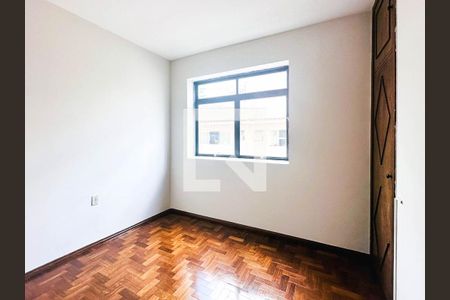 Quarto 2 de apartamento para alugar com 3 quartos, 110m² em Santo Antônio, Belo Horizonte
