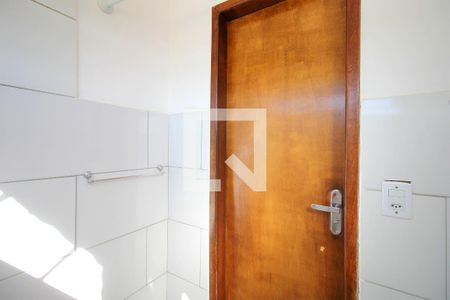 Banheiro de kitnet/studio para alugar com 1 quarto, 20m² em Santa Efigênia, Belo Horizonte