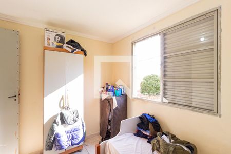 Quarto 2 de apartamento para alugar com 2 quartos, 65m² em Jardim Maria Beatriz, Carapicuíba