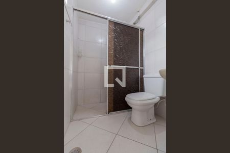 Banheiro de casa para alugar com 1 quarto, 70m² em Jardim Norma, São Paulo