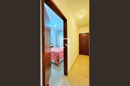 Corredor dos Dormitórios de casa para alugar com 2 quartos, 125m² em Jardim Adriana, Guarulhos