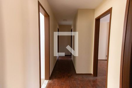 Corredor de apartamento para alugar com 3 quartos, 100m² em Icaraí, Niterói