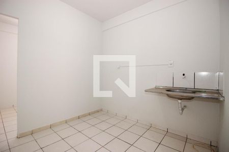 Cozinha de kitnet/studio para alugar com 1 quarto, 30m² em Qna 2, Brasília