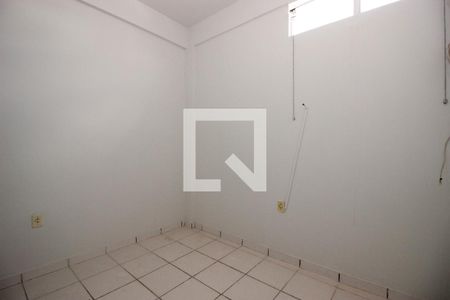 Quarto de kitnet/studio para alugar com 1 quarto, 30m² em Qna 2, Brasília