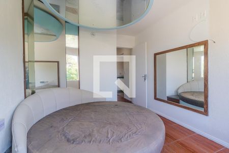 Dormitório de kitnet/studio para alugar com 1 quarto, 26m² em Medianeira, Porto Alegre