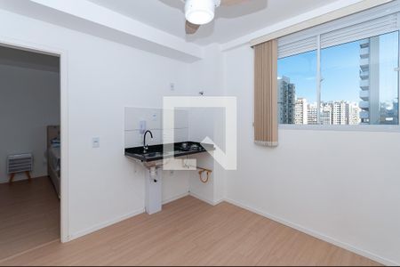 Sala/Cozinha de apartamento à venda com 1 quarto, 24m² em Barra Funda, São Paulo