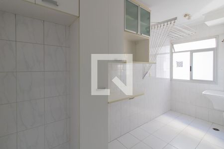 Cozinha de apartamento à venda com 2 quartos, 55m² em Vila Capitão Rabelo, São Paulo