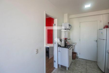 Sala/Cozinha de apartamento para alugar com 1 quarto, 31m² em Vila Tolstoi, São Paulo