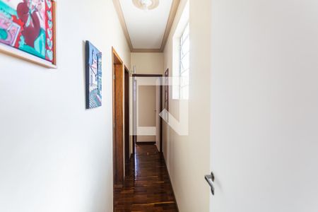 Corredor de apartamento à venda com 3 quartos, 90m² em São Lucas, Belo Horizonte