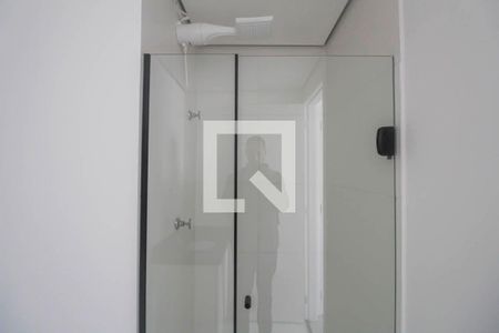 Banheiro de apartamento para alugar com 1 quarto, 30m² em Jardim Angela (zona Leste), São Paulo