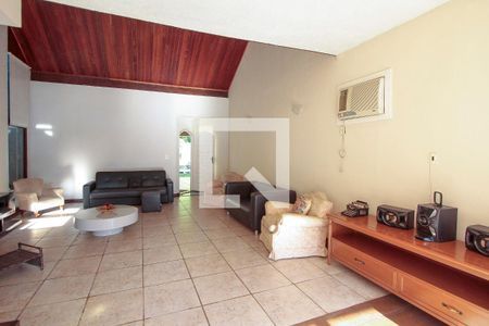 Sala de casa de condomínio para alugar com 4 quartos, 450m² em Itanhangá, Rio de Janeiro