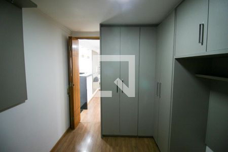 Quarto 1 de apartamento para alugar com 2 quartos, 50m² em Conjunto Residencial José Bonifácio, São Paulo