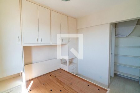 Suite de apartamento à venda com 2 quartos, 68m² em Vila Fachini, São Paulo