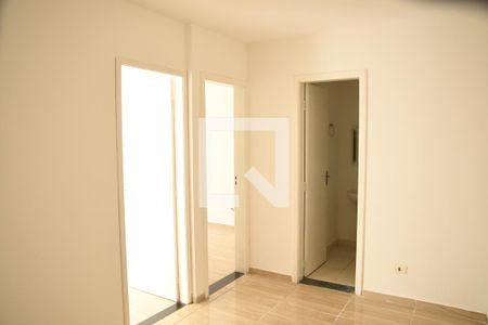 Sala de apartamento para alugar com 2 quartos, 39m² em Jardim Rosalina, Cotia