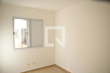Quarto 1  de apartamento para alugar com 2 quartos, 39m² em Jardim Rosalina, Cotia