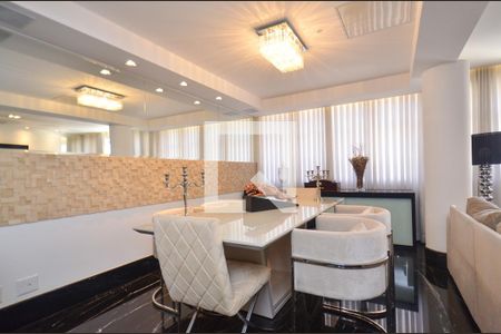 Sala de jantar de apartamento para alugar com 3 quartos, 160m² em Savassi, Belo Horizonte