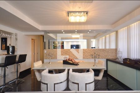 Sala de jantar de apartamento para alugar com 3 quartos, 160m² em Savassi, Belo Horizonte