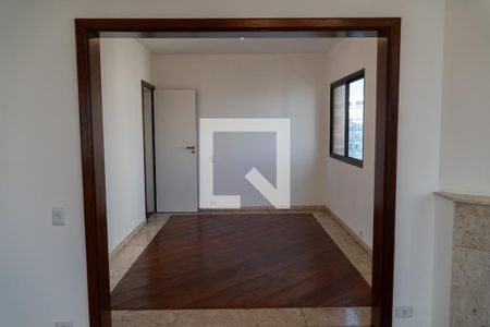 Sala 2 de apartamento à venda com 6 quartos, 236m² em Vila Suzana, São Paulo