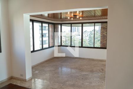 Sala 3 de apartamento à venda com 6 quartos, 236m² em Vila Suzana, São Paulo