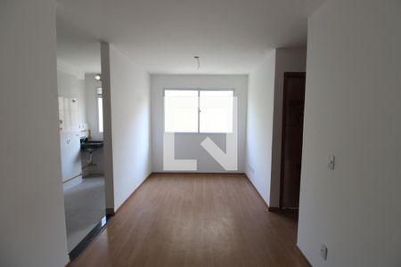 Sala de apartamento para alugar com 2 quartos, 43m² em Água Santa, Rio de Janeiro