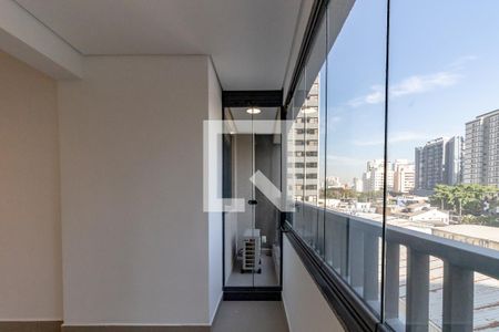 Sala de kitnet/studio para alugar com 1 quarto, 31m² em Indianópolis, São Paulo