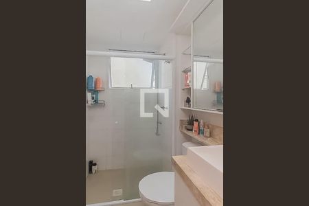 Banheiro de apartamento à venda com 2 quartos, 43m² em Santo André, São Leopoldo