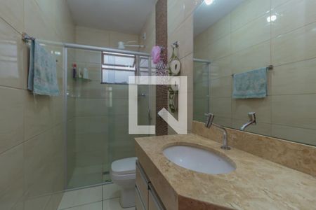 Banheiro de apartamento à venda com 3 quartos, 67m² em João Pinheiro, Belo Horizonte