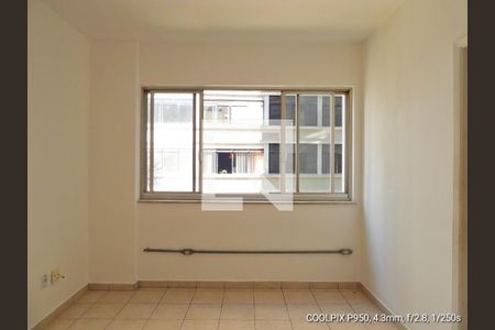 Detalhe Sala de apartamento para alugar com 2 quartos, 70m² em Cerqueira César, São Paulo