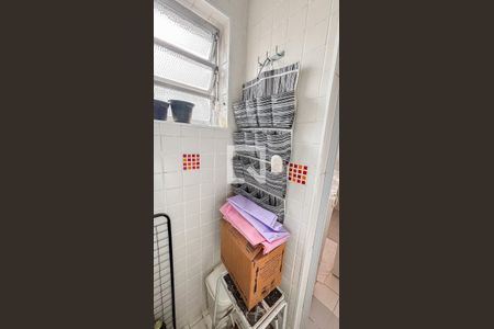 Apartamento à venda com 69m², 2 quartos e 1 vaga Apartamento à venda com 69m², 2 quartos e 1 vagaÁrea de Serviço - Banheiro