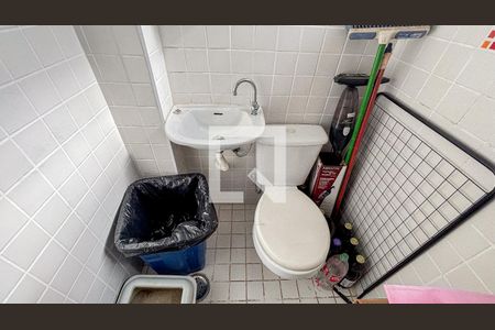 Apartamento à venda com 69m², 2 quartos e 1 vaga Apartamento à venda com 69m², 2 quartos e 1 vagaÁrea de Serviço - Banheiro