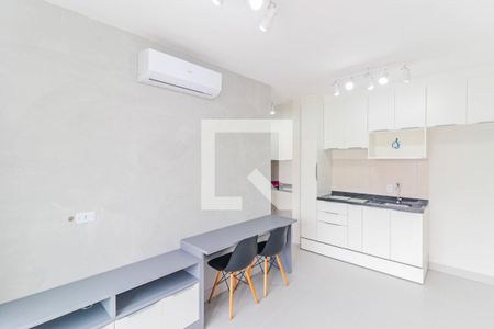 Sala de apartamento para alugar com 1 quarto, 32m² em Jardim das Acácias, São Paulo