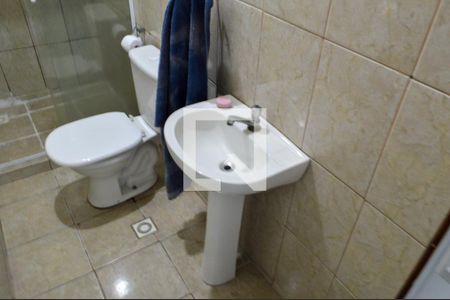 Banheiro de casa de condomínio para alugar com 1 quarto, 60m² em Pechincha, Rio de Janeiro